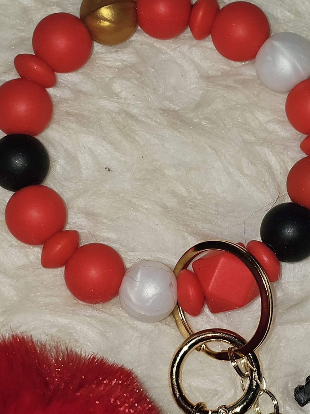LV Wristlette. Detachable Emblem, Purse, Pom Pom And Stretchable Wristlette - Picture 4 of 8